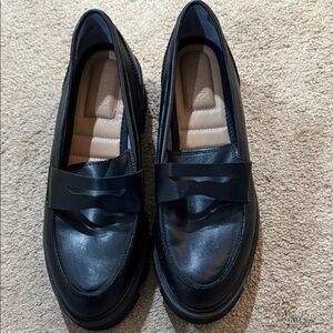 Crown Vintage Black Loafers size 10 brand new